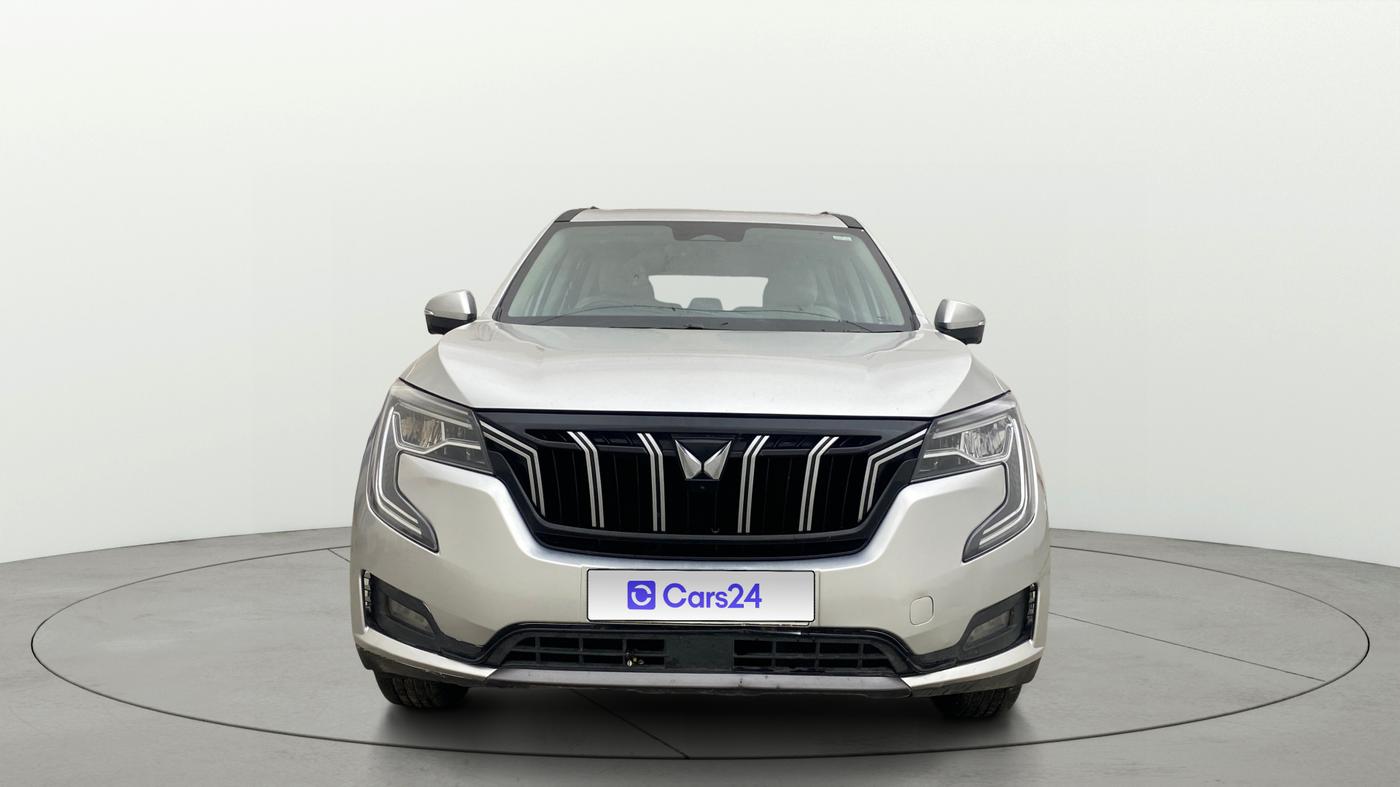2021 Mahindra XUV700 AX 7 LUXURY P AT 7 STR, Petrol, Automatic, 1,33,099 km, Front