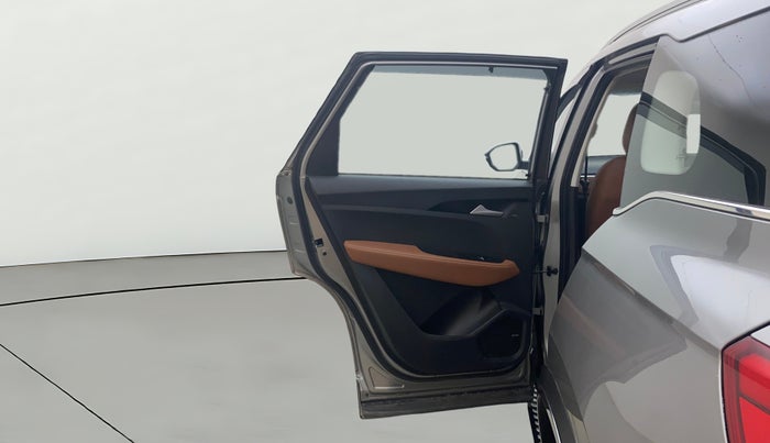 2021 MG HECTOR PLUS SELECT 2.0 DIESEL TURBO MT 7-STR, Diesel, Manual, 41,746 km, LHS Rear Door