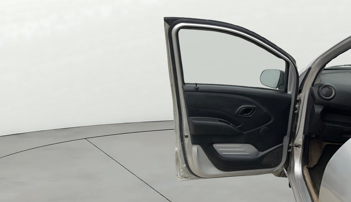 2017 Datsun Redi Go S, Petrol, Manual, 54,363 km, LHS Front Door