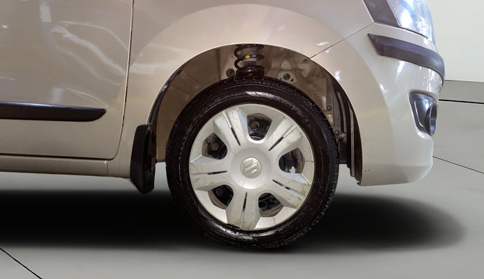 2014 Maruti Wagon R 1.0 VXI, Petrol, Manual, 45,506 km, Right Front Wheel