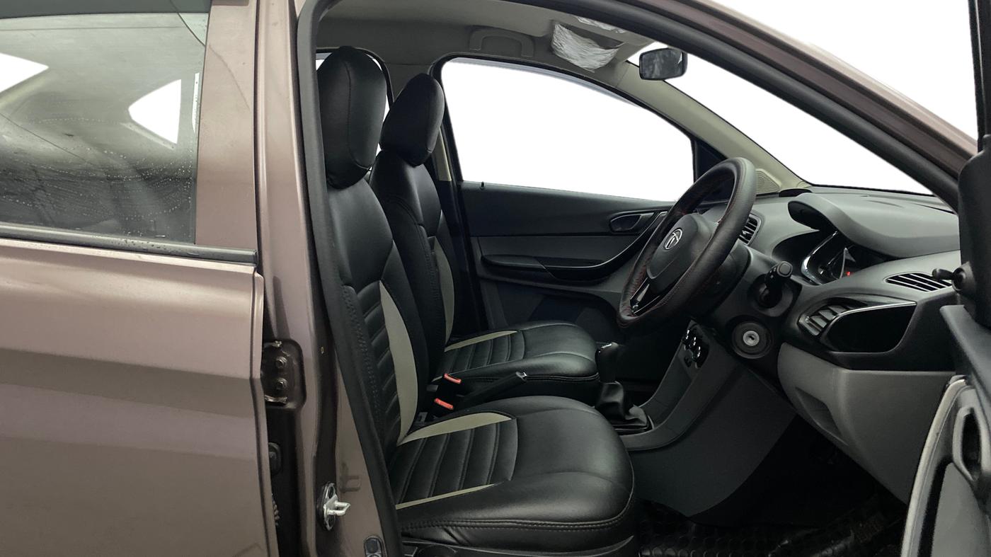 2019 Tata TIGOR XM (O) PETROL, Petrol, Manual, 65,729 km, Right Side Front Door Cabin