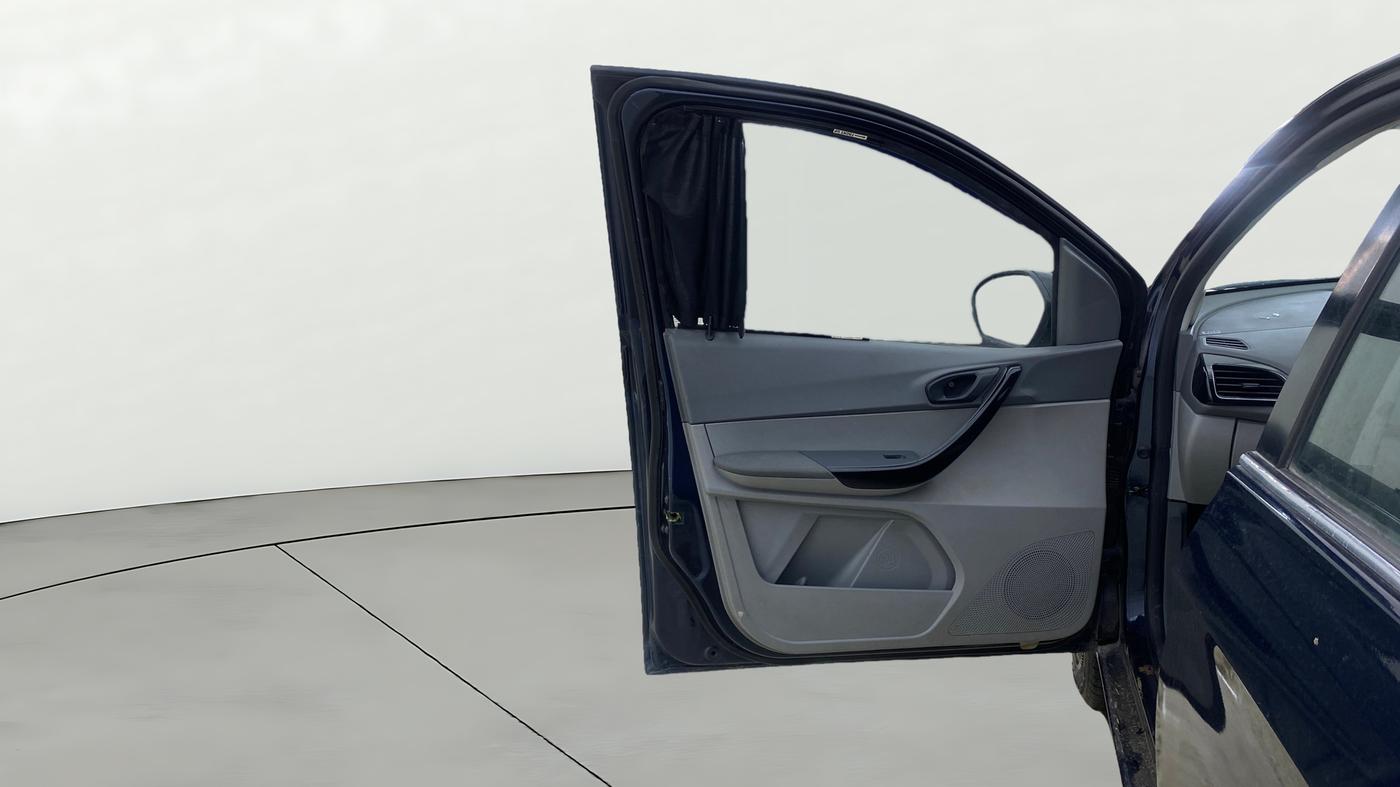 2022 Tata TIGOR XZ CNG, CNG, Manual, 66,352 km, LHS Front Door