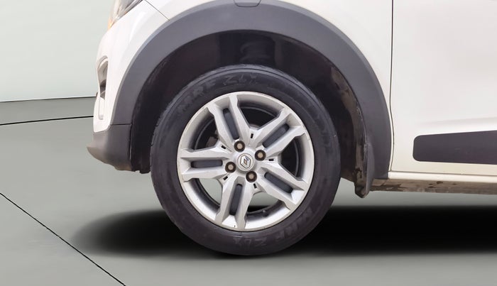 2021 Renault TRIBER RXZ, Petrol, Manual, 69,919 km, Left Front Wheel