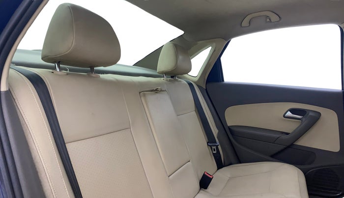 2012 Volkswagen Vento HIGHLINE DIESEL 1.6, Diesel, Manual, 93,894 km, Right Side Rear Door Cabin