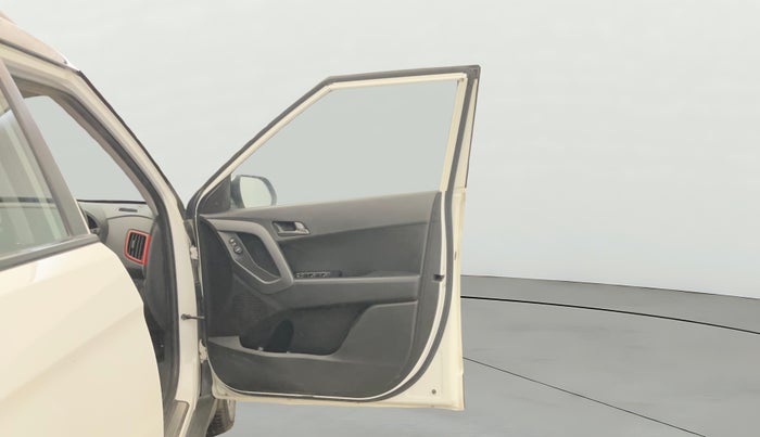 2016 Hyundai Creta SX PLUS 1.6 PETROL, Petrol, Manual, 28,624 km, RHS Front Door