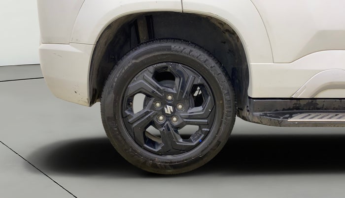 2023 Maruti BREZZA ZXI AT SMART HYBRID, Petrol, Automatic, 36,304 km, Right Rear Wheel