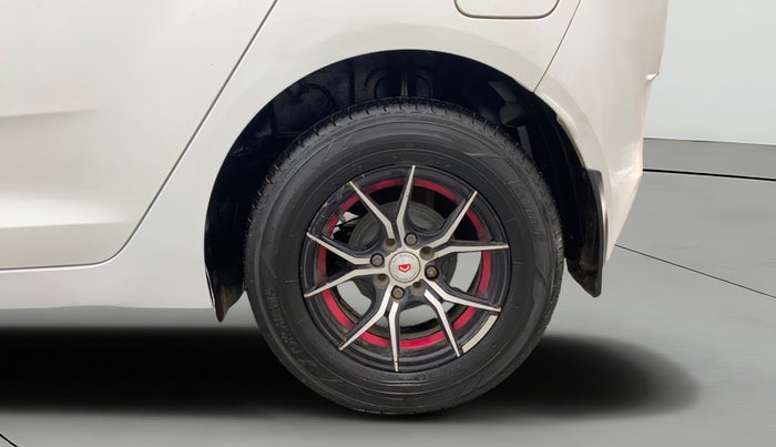 2021 Tata ALTROZ XE PETROL, CNG, Manual, 86,134 km, Left Rear Wheel