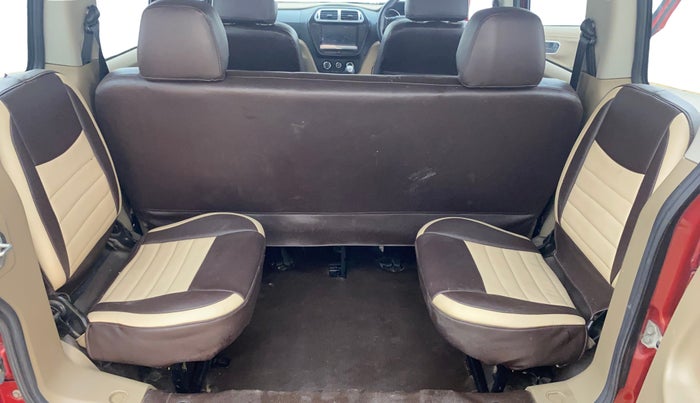 2017 Mahindra TUV300 T8, Diesel, Manual, 50,574 km, Third Seat Row ( optional )