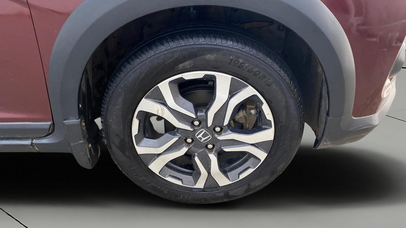 2017 Honda WR-V 1.2L I-VTEC VX MT, CNG, Manual, 61,204 km, Right Front Wheel