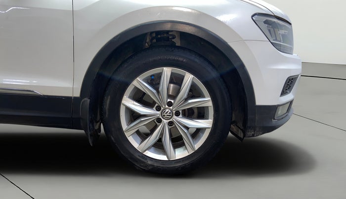 2019 Volkswagen TIGUAN HIGHLINE TDI AT, Diesel, Automatic, 1,21,122 km, Right Front Wheel