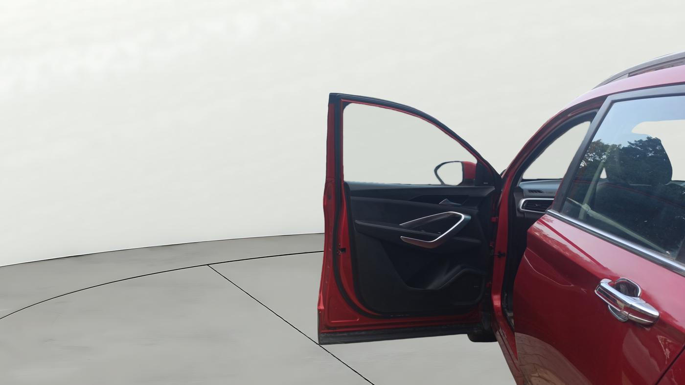 2020 MG HECTOR SHARP HYBRID 1.5 PETROL, Petrol, Manual, 1,26,613 km, LHS Front Door