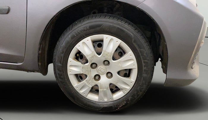 2017 Honda Brio S MT, Petrol, Manual, 95,020 km, Right Front Wheel