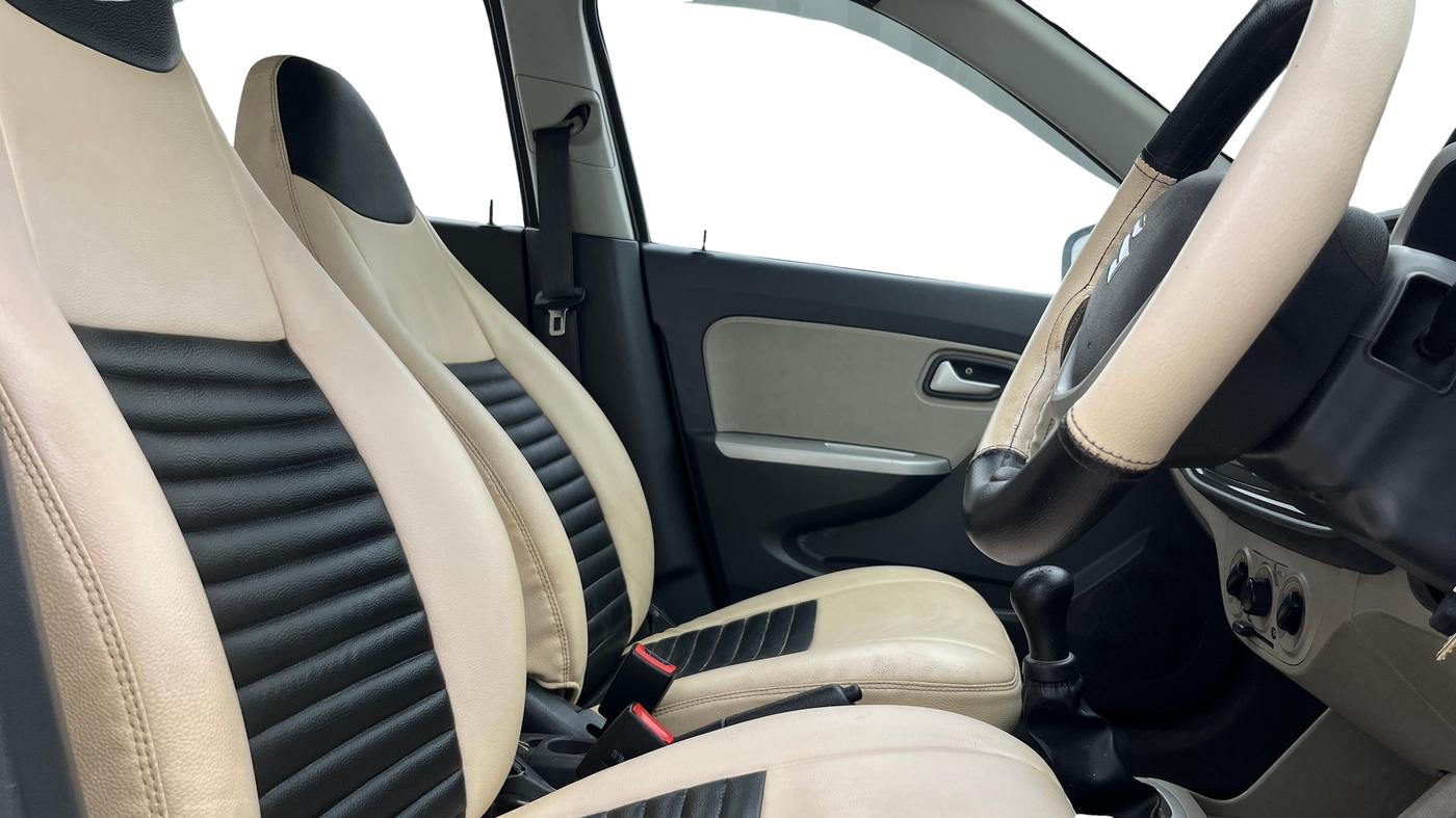 2015 Maruti Alto K10 VXI, Petrol, Manual, 57,802 km, Right Side Front Door Cabin