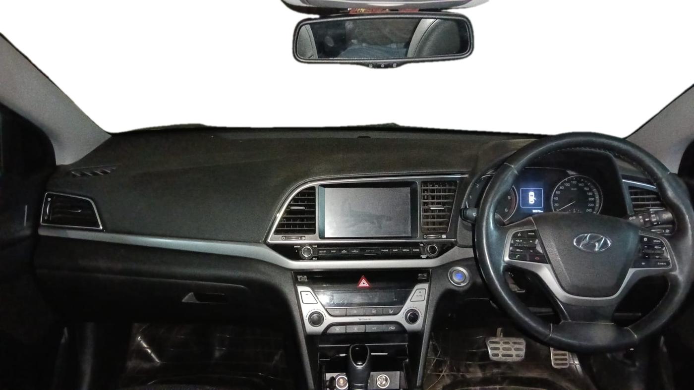 2018 Hyundai New Elantra 1.6 SX (O) AT DIESEL, Diesel, Automatic, 50,370 km, Dashboard
