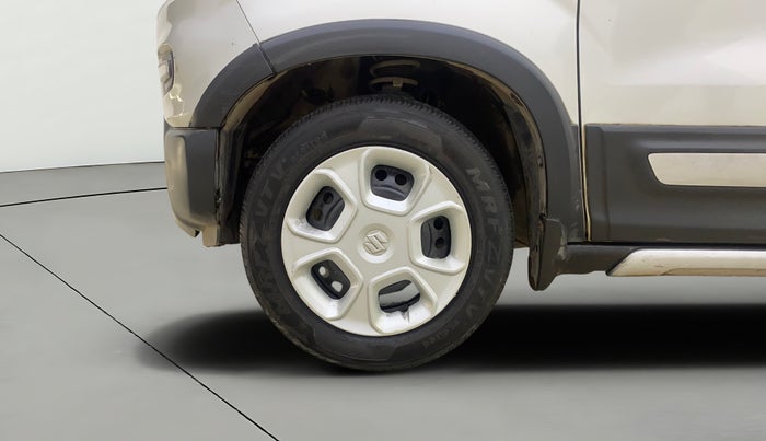 2019 Maruti S PRESSO VXI AMT, CNG, Automatic, 32,974 km, Left Front Wheel