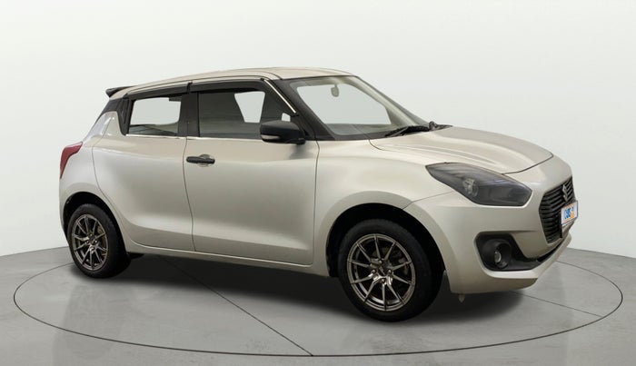 2020 Maruti Swift VXI AMT, CNG, Automatic, 76,355 km, Right Front Diagonal