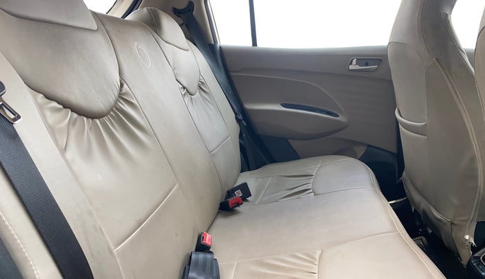 2019 Hyundai NEW SANTRO ASTA MT, Petrol, Manual, 28,562 km, Right Side Rear Door Cabin