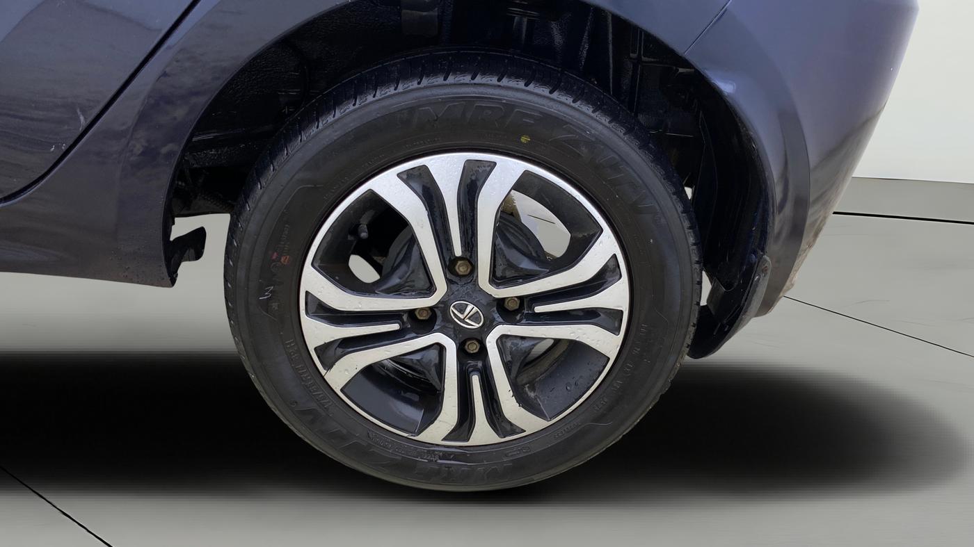 2023 Tata Tiago XT PETROL, Petrol, Manual, 29,438 km, Left Rear Wheel