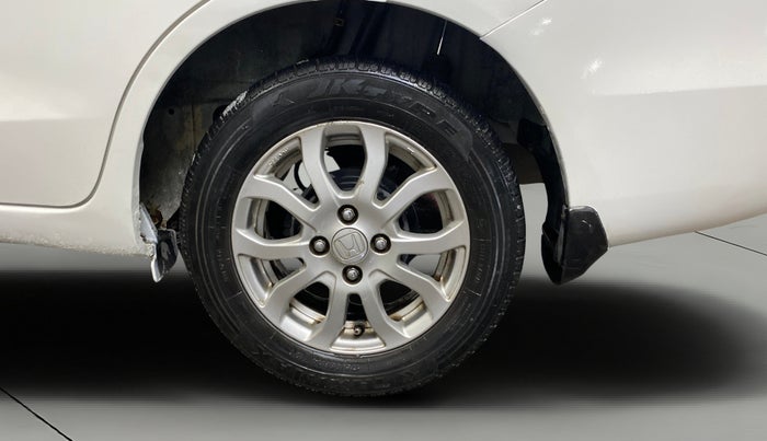 2017 Honda Amaze 1.2L I-VTEC VX AT, Petrol, Automatic, 1,08,147 km, Left Rear Wheel