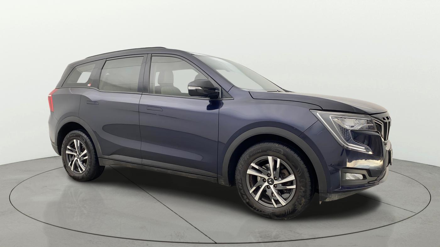 2024 Mahindra XUV700 AX 5 P AT 5 STR, Petrol, Automatic, 49,731 km, Right Front Diagonal