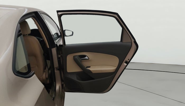 2016 Volkswagen Vento HIGHLINE PETROL AT, Petrol, Automatic, 89,415 km, RHS Rear Door