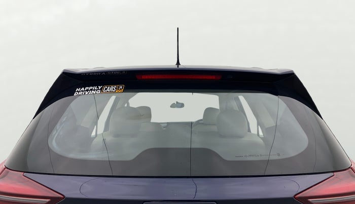 2022 Mahindra XUV700 MX P MT 5 STR, Petrol, Manual, 46,922 km, Rear Windshield