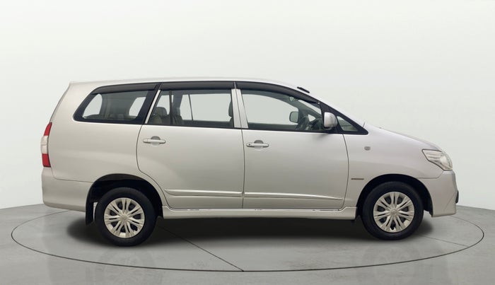 2014 Toyota Innova 2.5 GX 8 STR, Diesel, Manual, 1,07,663 km, Right Side View
