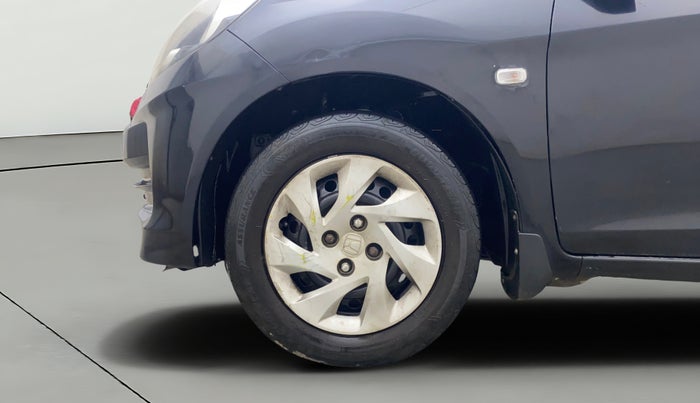 2013 Honda Amaze 1.5L I-DTEC S, Diesel, Manual, 1,09,872 km, Left Front Wheel