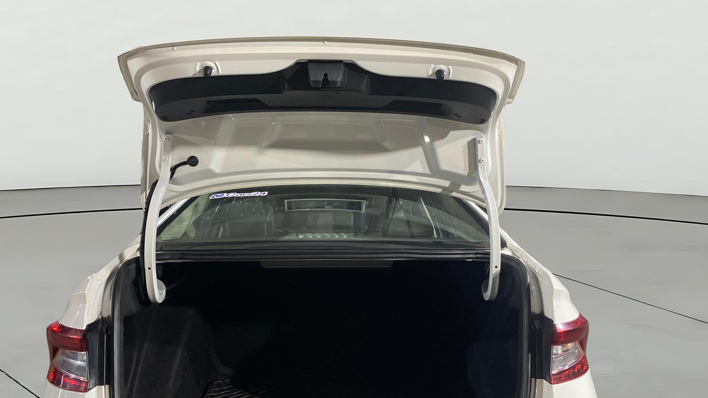 2023 Skoda SLAVIA STYLE 1.0L TSI AT, Petrol, Automatic, 20,347 km, Boot Door Open