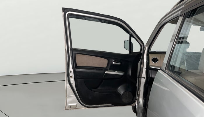 2017 Maruti Wagon R 1.0 LXI CNG, CNG, Manual, 70,776 km, LHS Front Door