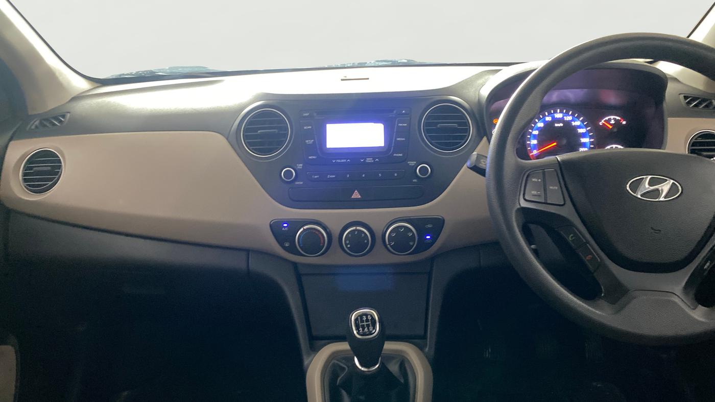 2014 Hyundai Xcent S (O) 1.2, Petrol, Manual, 31,748 km, Air Conditioner