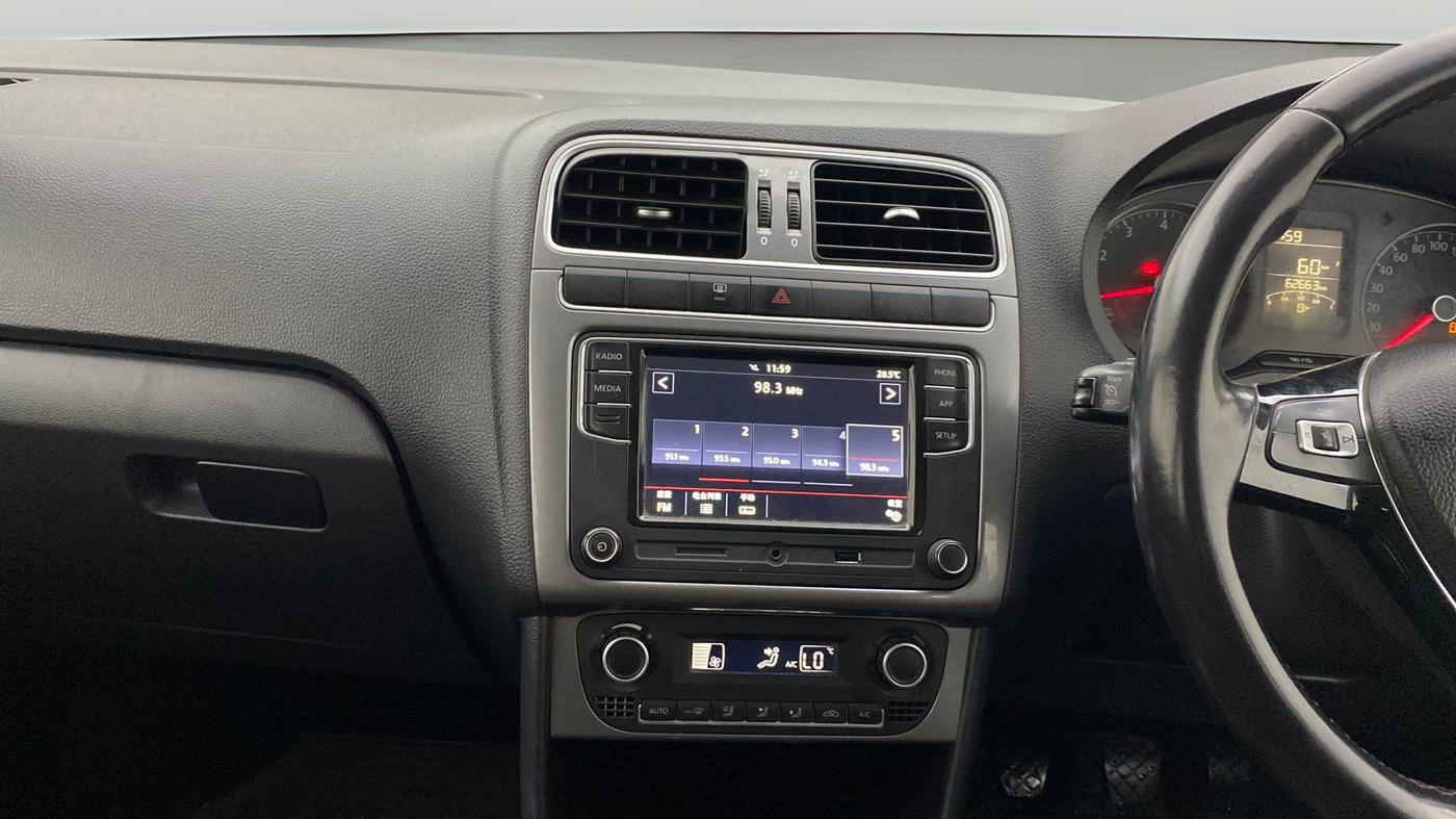 2017 Volkswagen Polo HIGHLINE PLUS 1.2(16 ALLOY, Petrol, Manual, 62,663 km, Air Conditioner