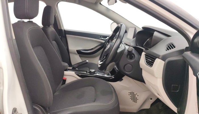 2021 Tata NEXON XZA PLUS SUNROOF PETROL, Petrol, Automatic, 55,708 km, Right Side Front Door Cabin