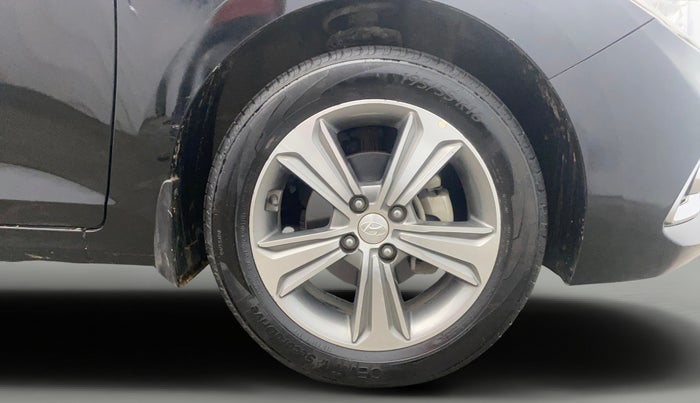 2019 Hyundai Verna 1.6 VTVT SX, CNG, Manual, 88,114 km, Right Front Wheel