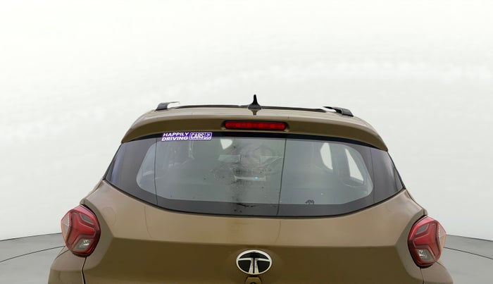 2024 Tata PUNCH ACCOMPLISHED DAZZLE SUNROOF CNG MT, CNG, Manual, 20,877 km, Rear Windshield