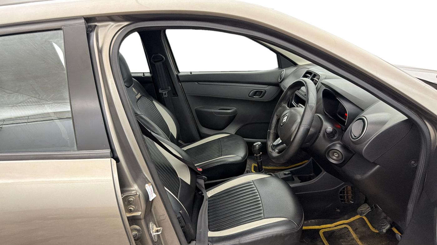 2019 Renault Kwid RXL, Petrol, Manual, 26,519 km, Right Side Front Door Cabin