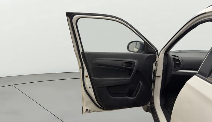 2020 Maruti Vitara Brezza VXI, Petrol, Manual, 53,395 km, LHS Front Door