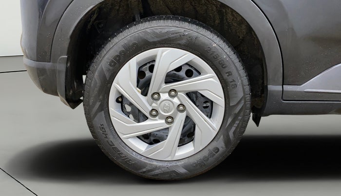 2022 Hyundai VENUE S(O) 1.2, Petrol, Manual, 88,780 km, Right Rear Wheel