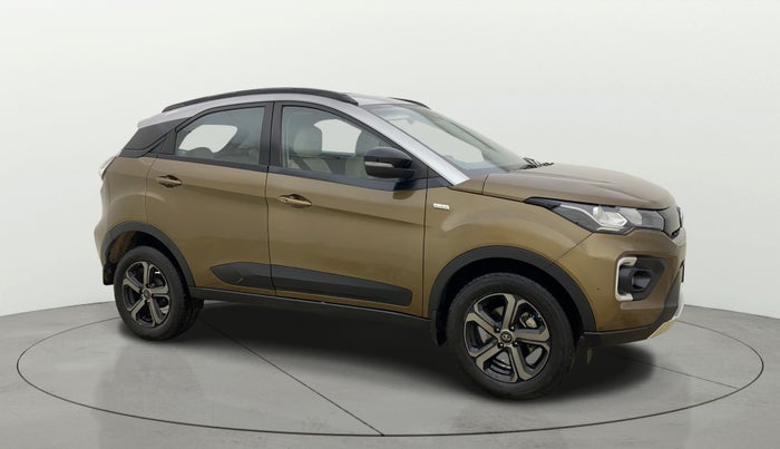 2022 Tata NEXON XZA PLUS (PREMIUM) DIESEL JET, Diesel, Automatic, 71,970 km, Right Front Diagonal