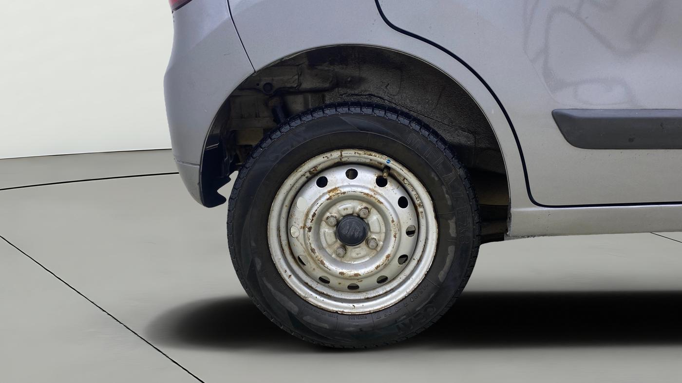2018 Maruti Wagon R 1.0 LXI CNG, CNG, Manual, 70,117 km, Right Rear Wheel