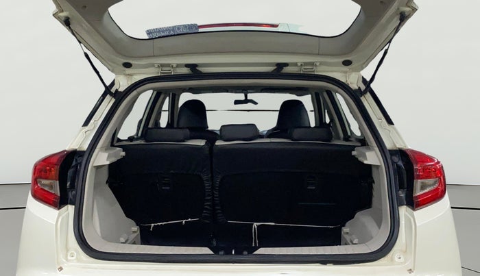 2021 Mahindra XUV300 W6 1.5 DIESEL AMT, Diesel, Automatic, 94,572 km, Boot Open Zoomed View