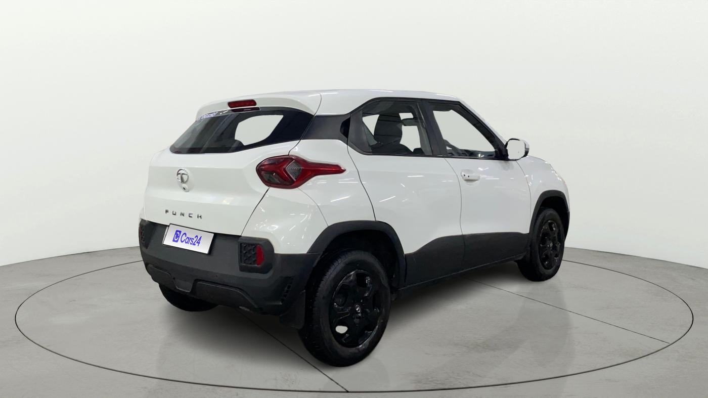 2022 Tata PUNCH ACCOMPLISHED AMT, Petrol, Automatic, 13,104 km, Right Back Diagonal