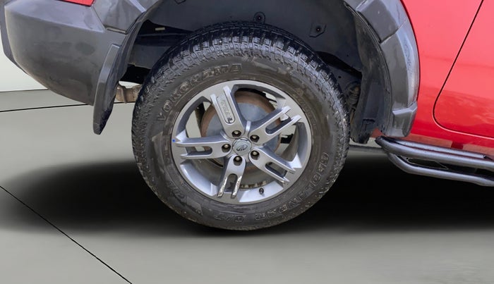 2021 Mahindra Thar LX D 4WD AT CONVERTIBLE, Diesel, Automatic, 93,835 km, Right Rear Wheel