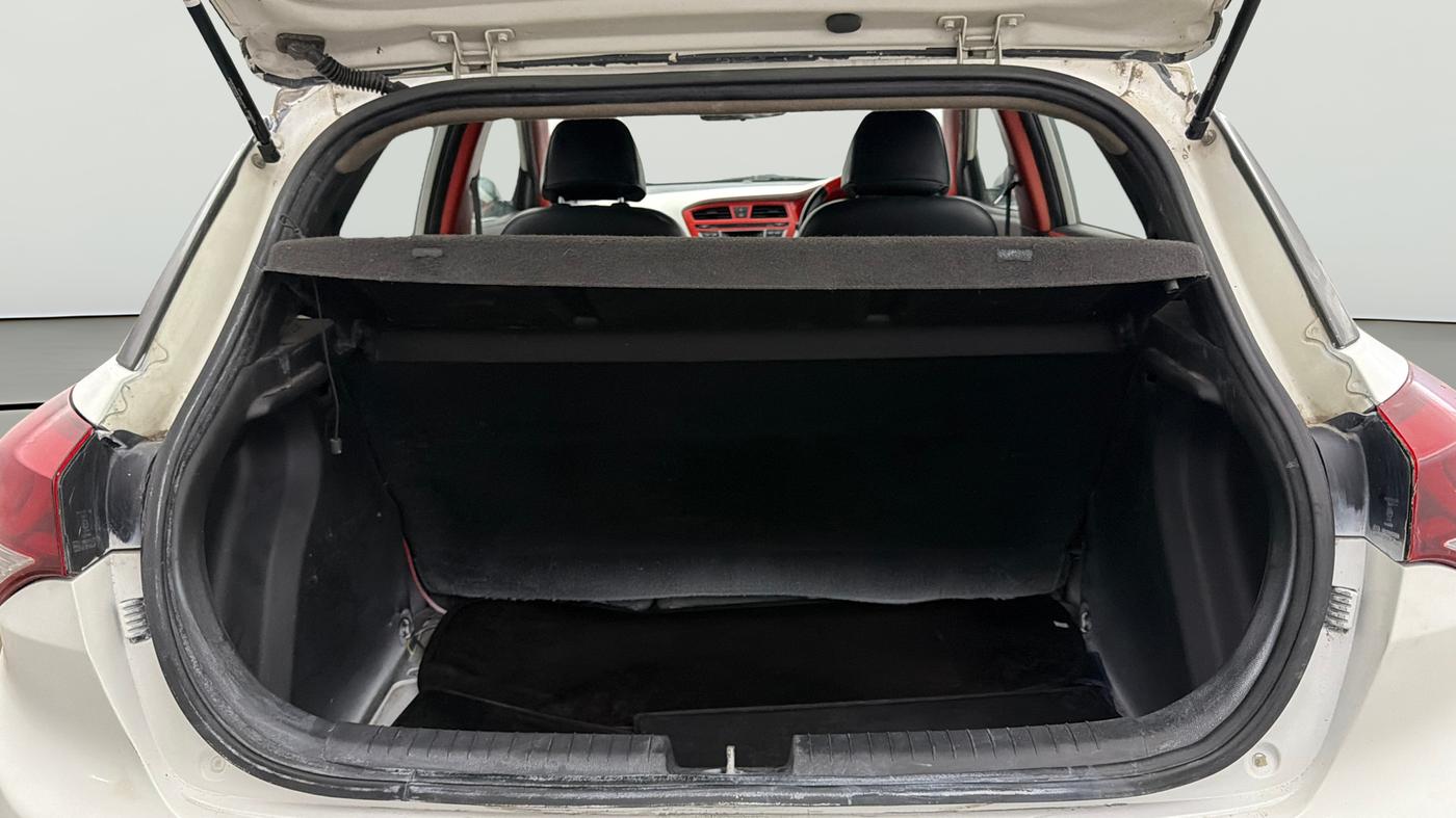 2017 Hyundai Elite i20 SPORTZ 1.2, Petrol, Manual, 32,527 km, Boot Open Zoomed View