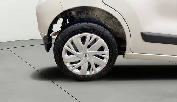 2016 Maruti Wagon R 1.0 VXI AMT, Petrol, Automatic, 62,295 km, Right Rear Wheel