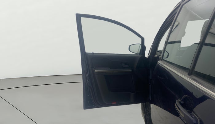 2017 Tata Hexa XT 4X4 7 STR, Diesel, Manual, 60,173 km, LHS Front Door