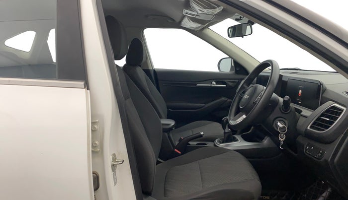 2023 KIA SELTOS HTE 1.5D IMT, Diesel, Manual, 86,261 km, Right Side Front Door Cabin