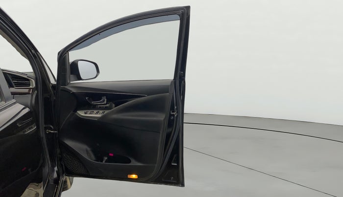 2022 Toyota Innova Crysta 2.7 VX 7 STR, Petrol, Manual, 36,534 km, RHS Front Door