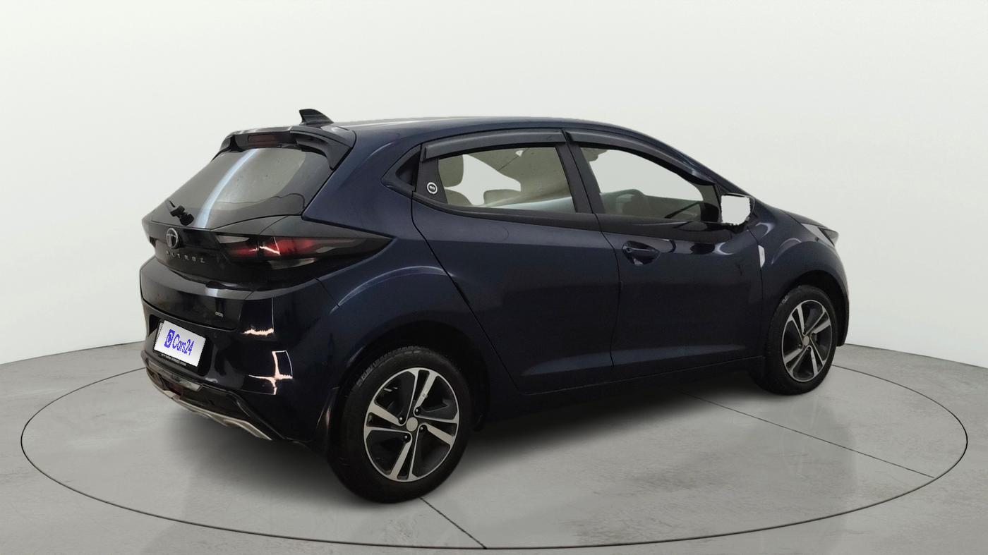 2024 Tata ALTROZ XZA + SUNROOF, Petrol, Automatic, 13,097 km, Right Back Diagonal
