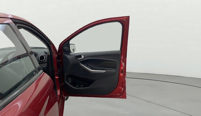 2017 Ford New Figo TITANIUM 1.2 PETROL MT, Petrol, Manual, 34,264 km, RHS Front Door